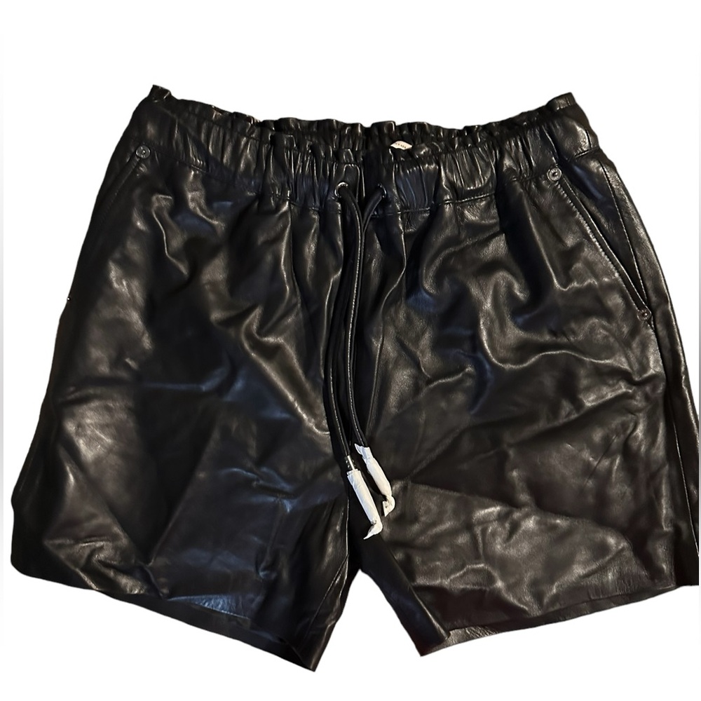 $398 BNWT Lita by Ciara sold at Revolve 100% Lamb Leather Shorts- Black